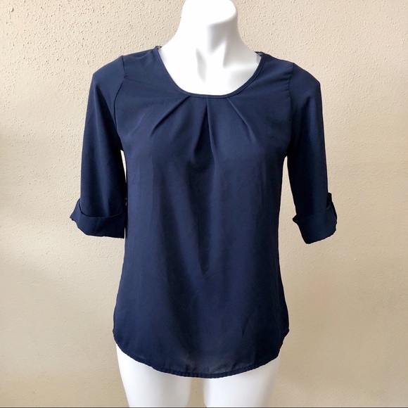 3/$15  A’gaci navy blouse with back button… - Picture 1 of 4